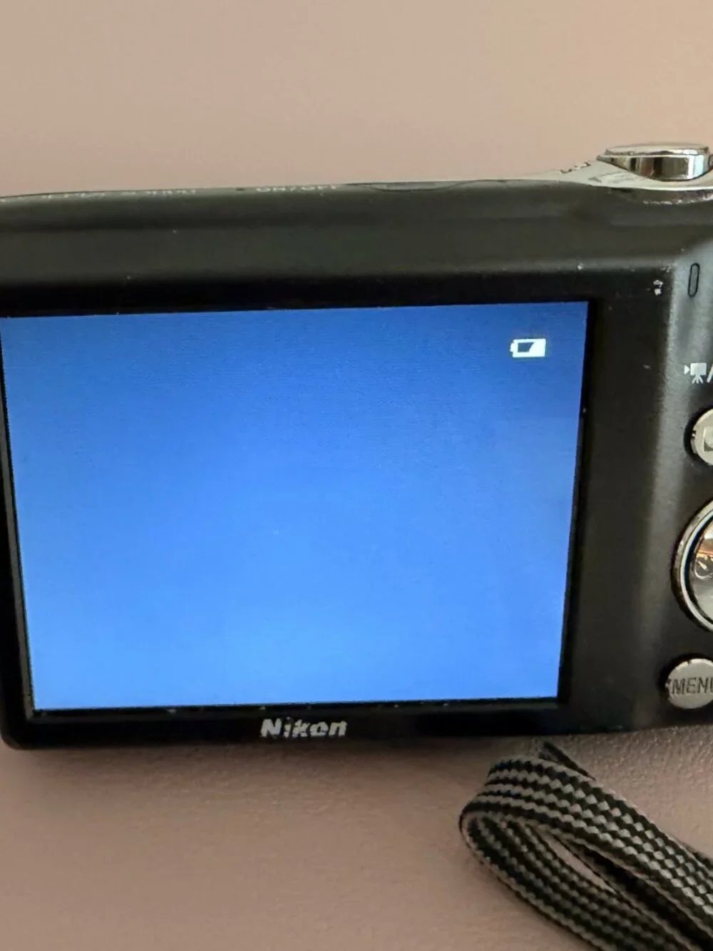 Nikon CoolPix 3000, AS IS (read description)